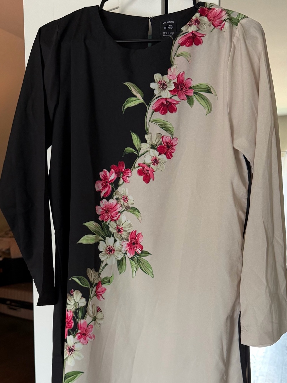 Floral Two-Tone Long Sleeve Top - Black & Cream with pants